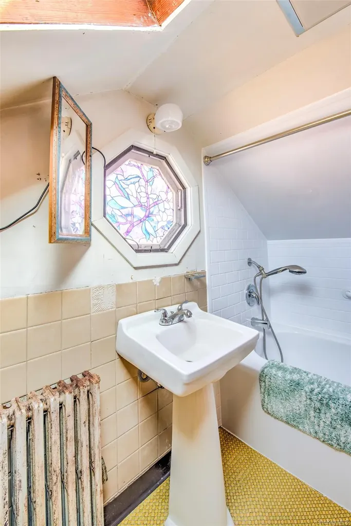 60 Everett Street Patchogue NY 11772