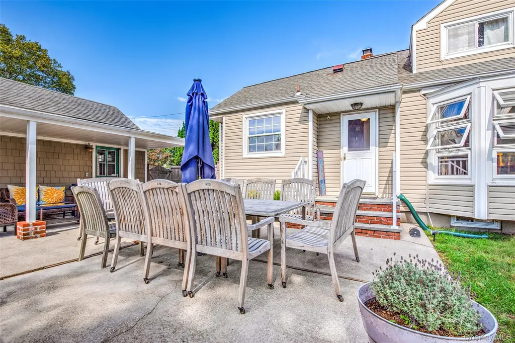 60 Everett Street Patchogue NY 11772