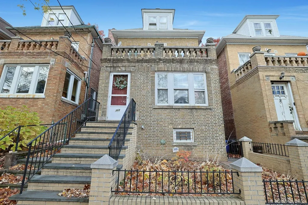 317 E 242nd Street Bronx NY 10470