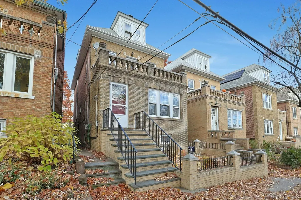 317 E 242nd Street Bronx NY 10470