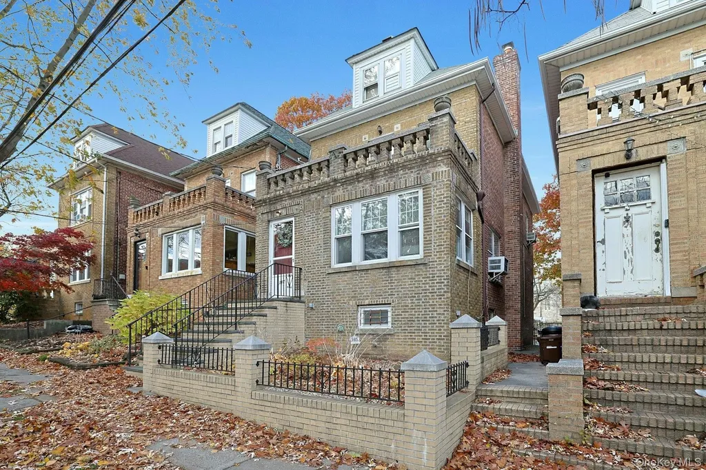 317 E 242nd Street Bronx NY 10470
