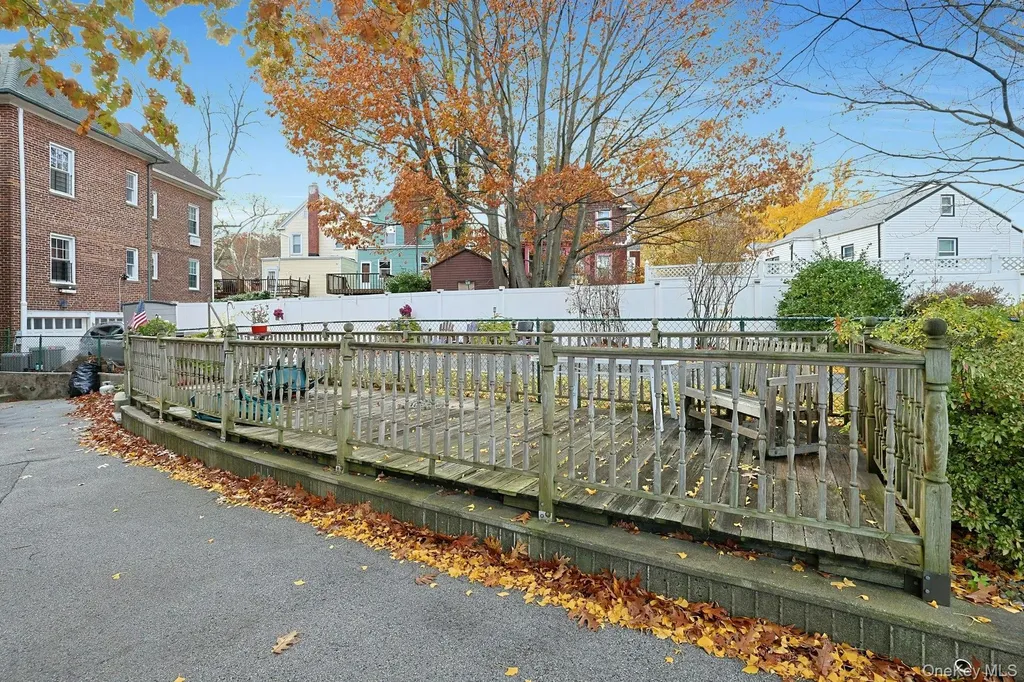 317 E 242nd Street Bronx NY 10470