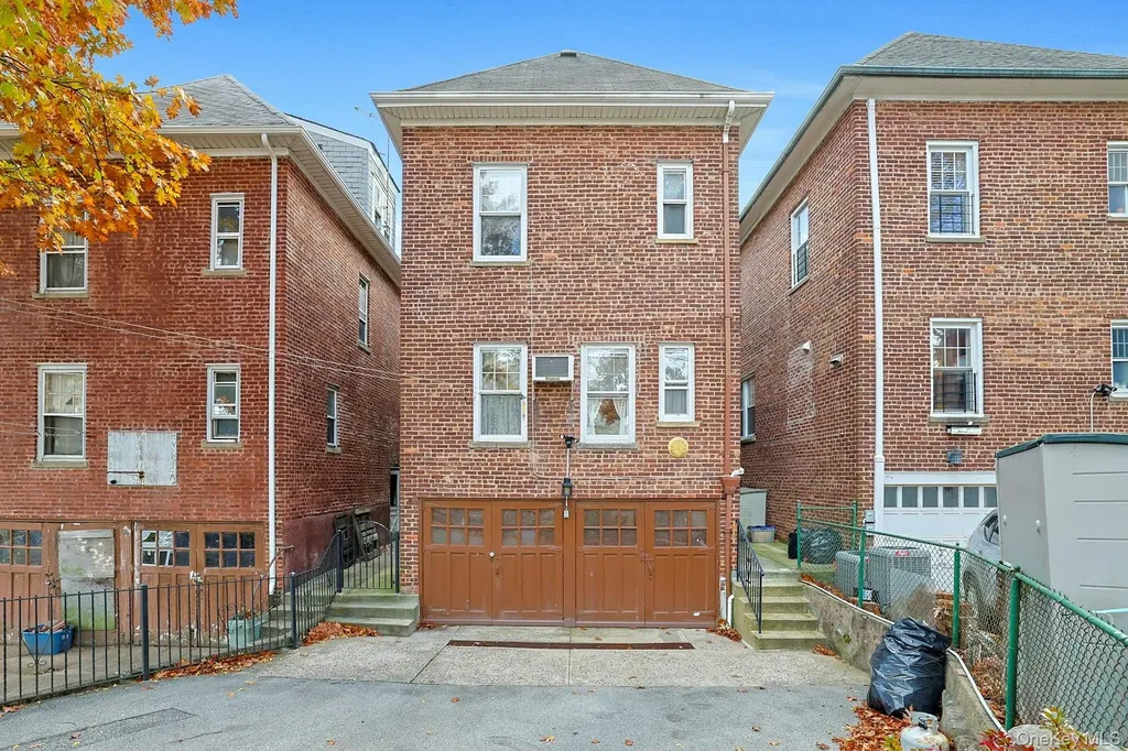 317 E 242nd Street Bronx NY 10470
