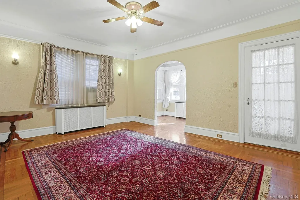 317 E 242nd Street Bronx NY 10470