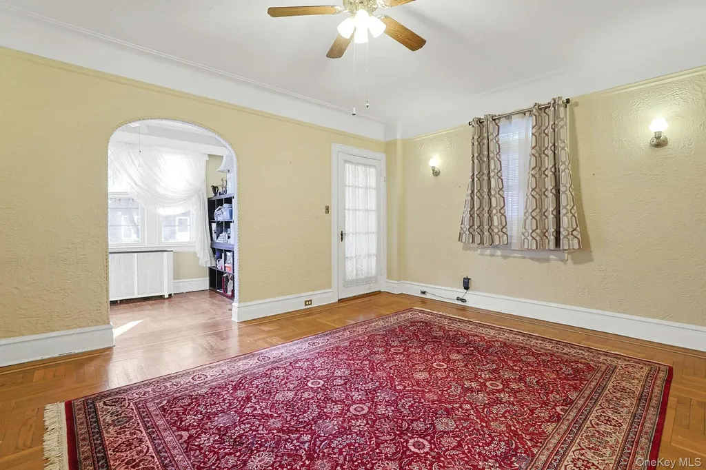 317 E 242nd Street Bronx NY 10470