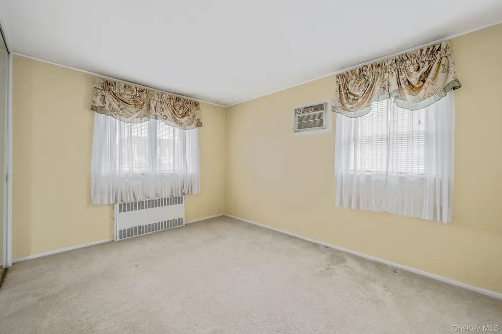 3676 Regent Lane Wantagh NY 11793