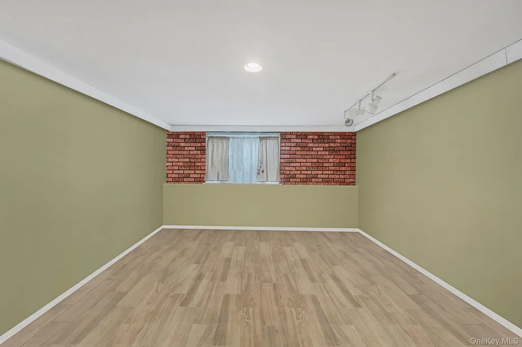 3676 Regent Lane Wantagh NY 11793