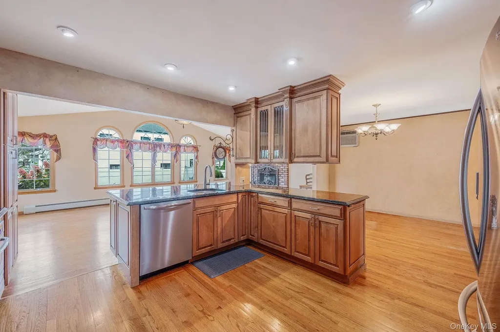 3676 Regent Lane Wantagh NY 11793