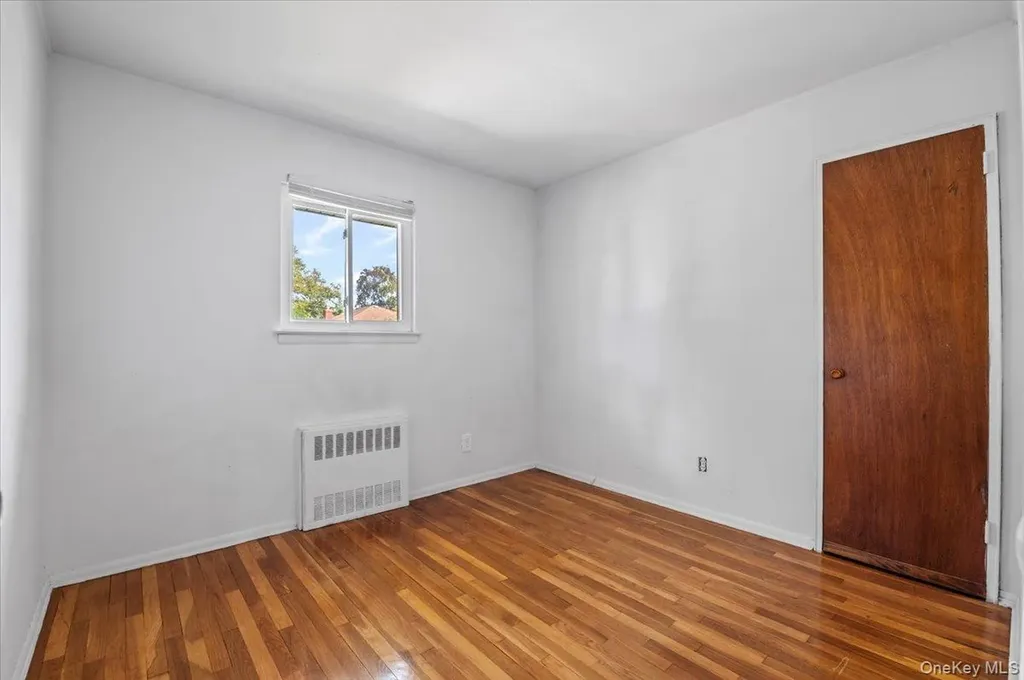 15 Alma Lane Plainview NY 11803