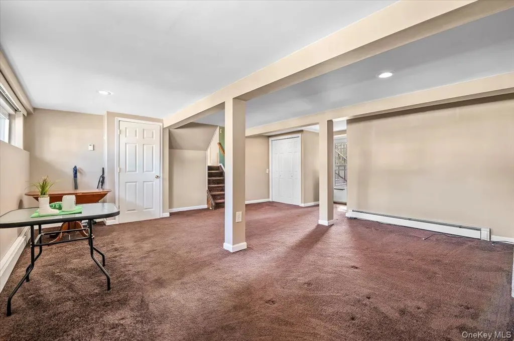 15 Alma Lane Plainview NY 11803