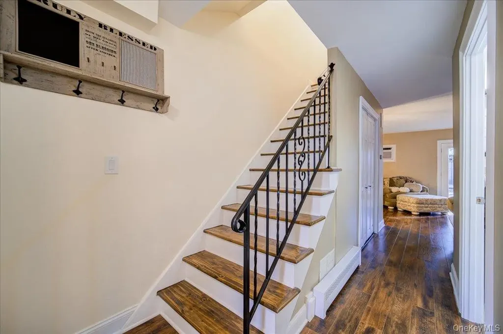 8 Park Row Middletown NY 10941