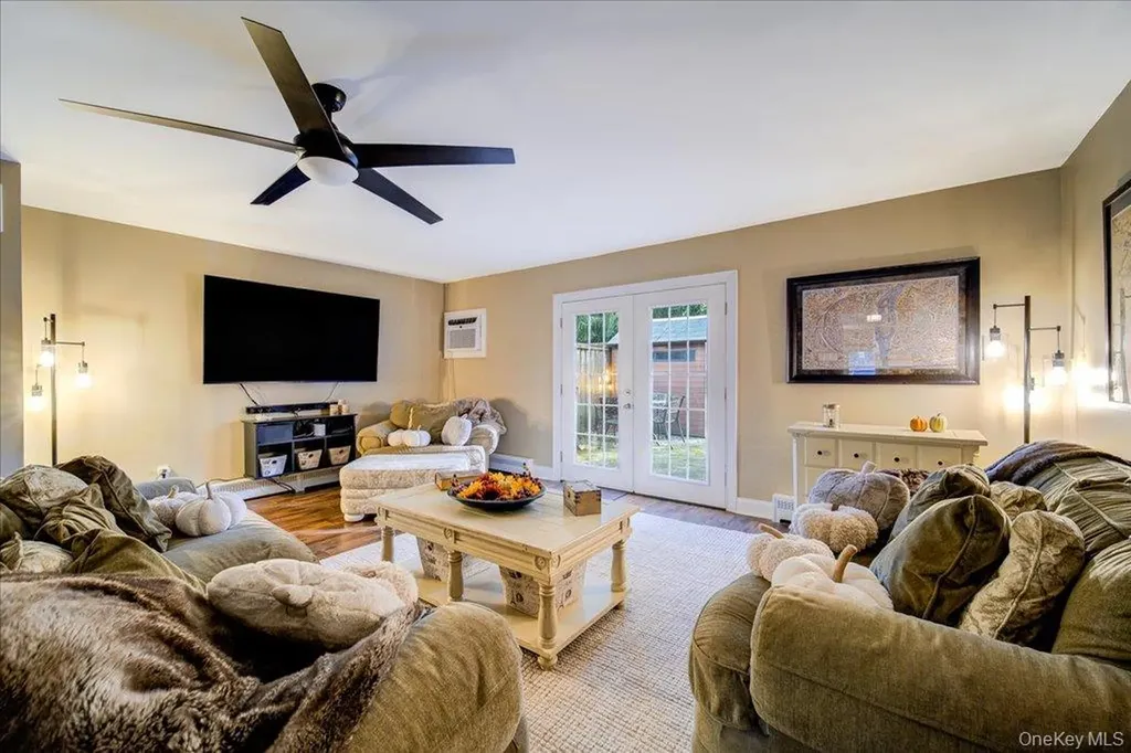 8 Park Row Middletown NY 10941