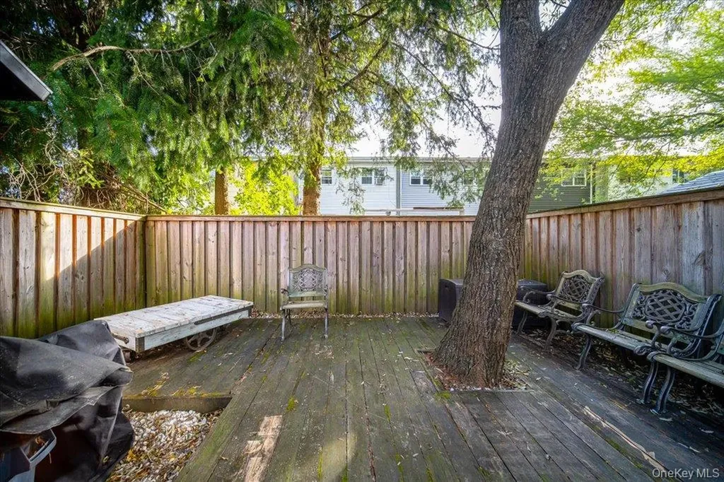 8 Park Row Middletown NY 10941