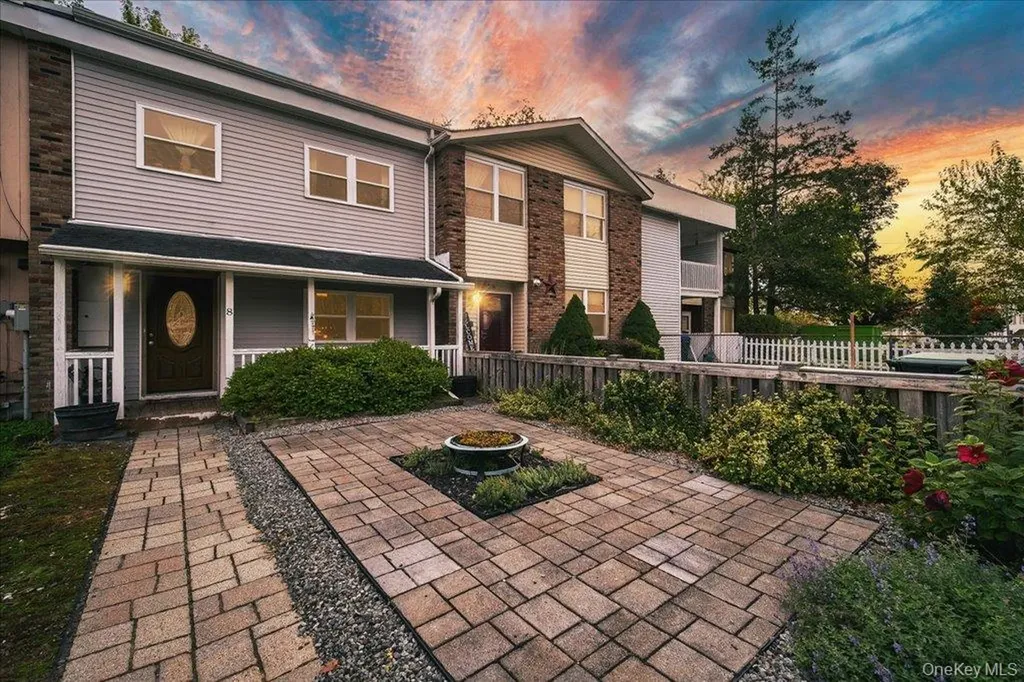 8 Park Row Middletown NY 10941