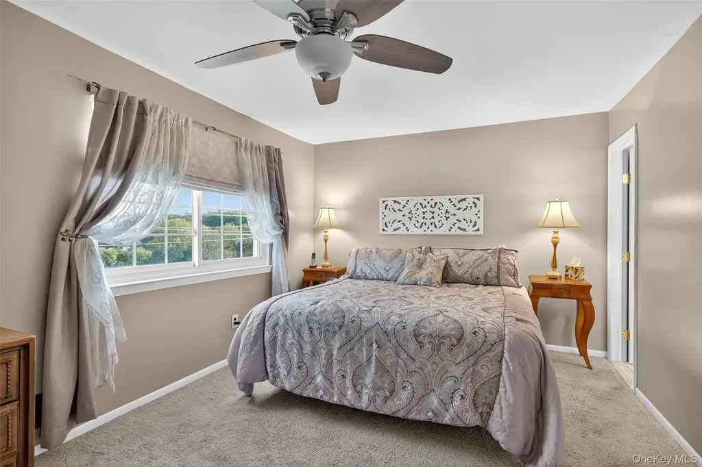 29 Red Barn Lane Middletown NY 10940