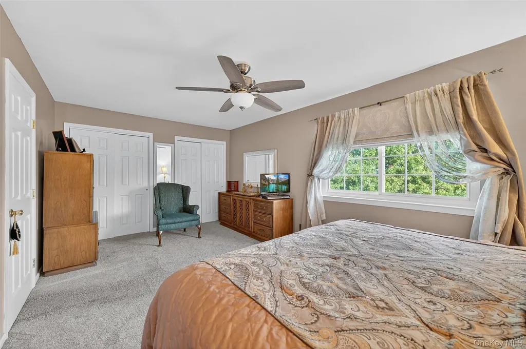 29 Red Barn Lane Middletown NY 10940
