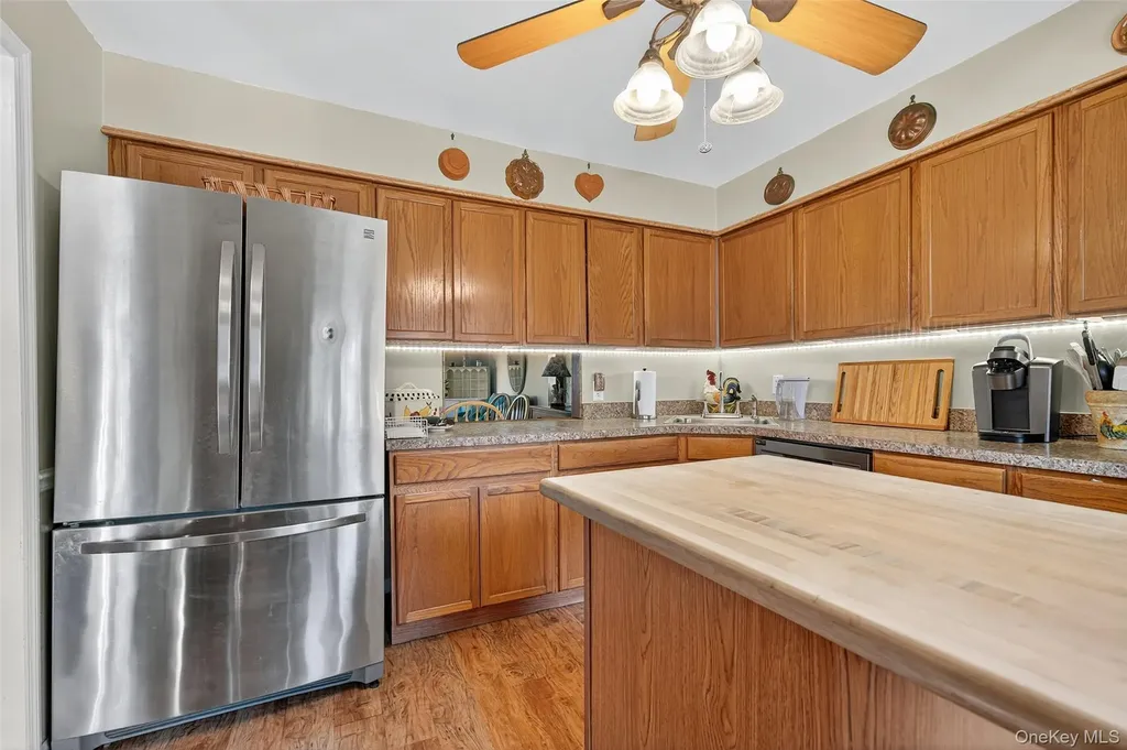 29 Red Barn Lane Middletown NY 10940
