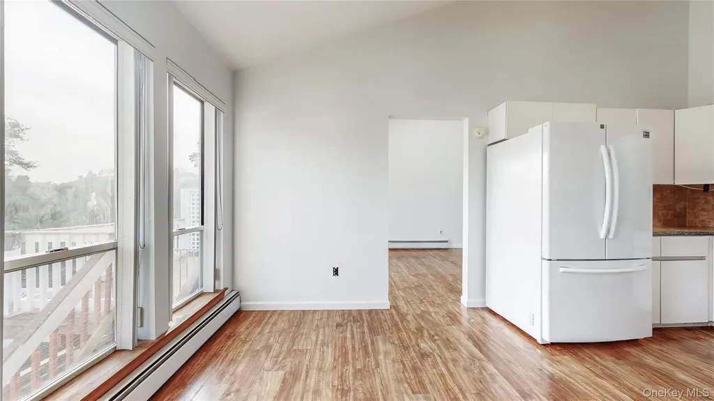 3268 Jackson Avenue Wantagh NY 11793