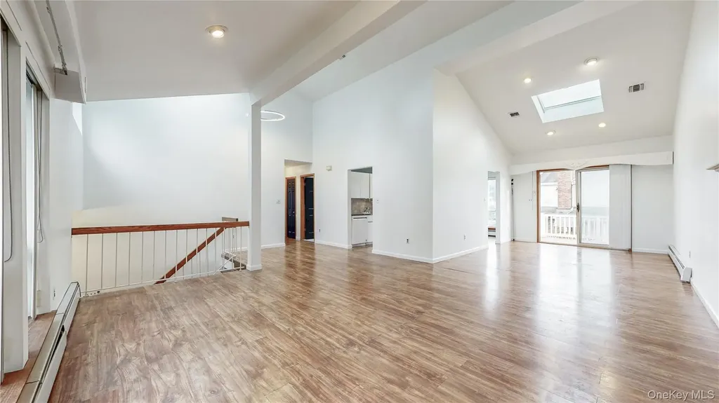 3268 Jackson Avenue Wantagh NY 11793