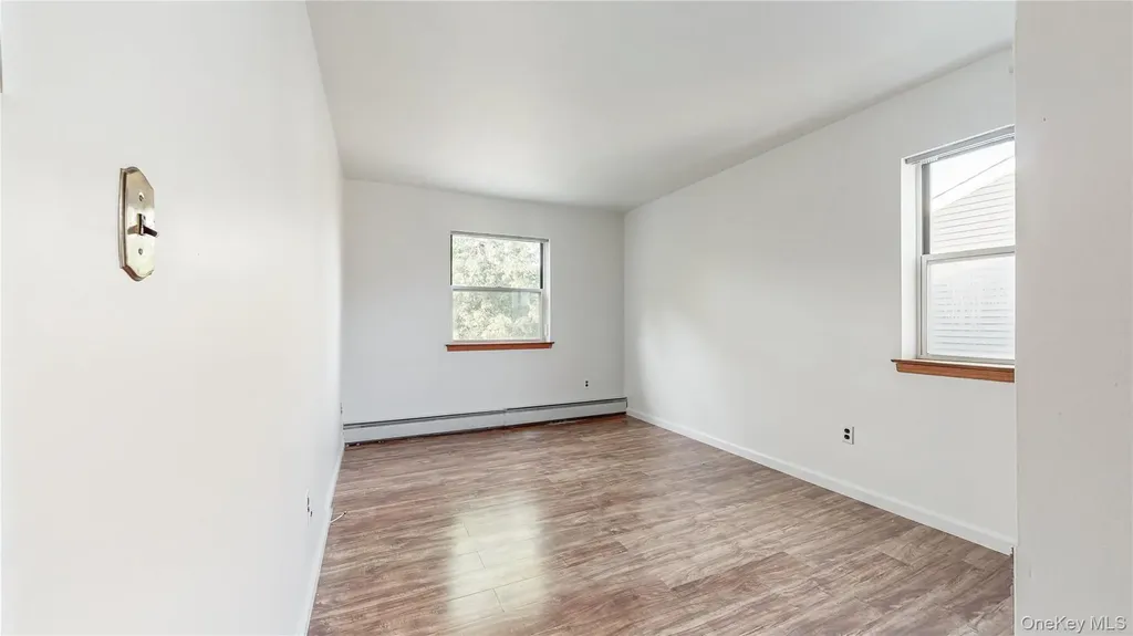 3268 Jackson Avenue Wantagh NY 11793