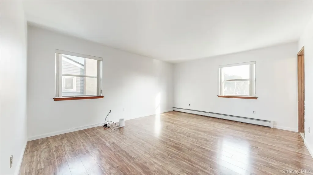 3268 Jackson Avenue Wantagh NY 11793