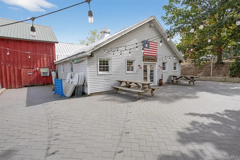 65 Four Corners Road Warwick NY 10990