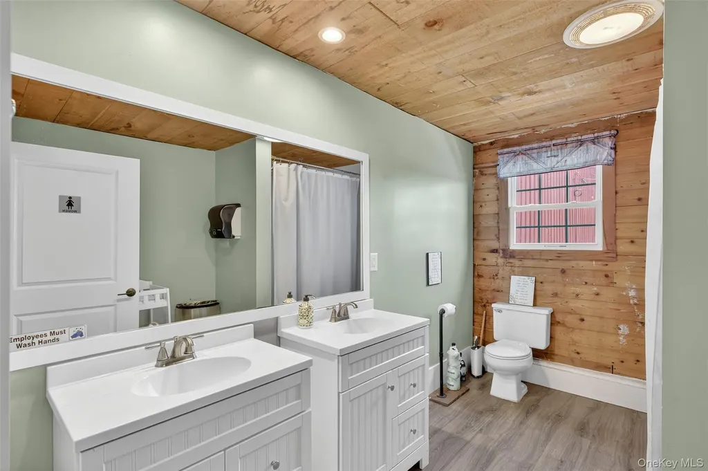 65 Four Corners Road Warwick NY 10990