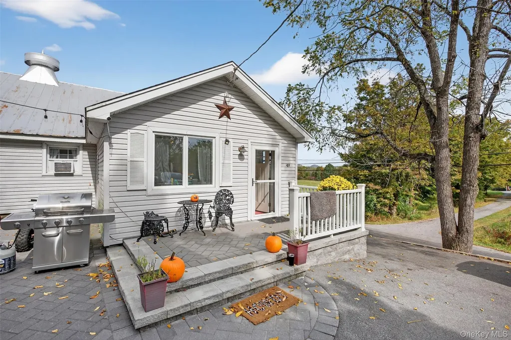 65 Four Corners Road Warwick NY 10990