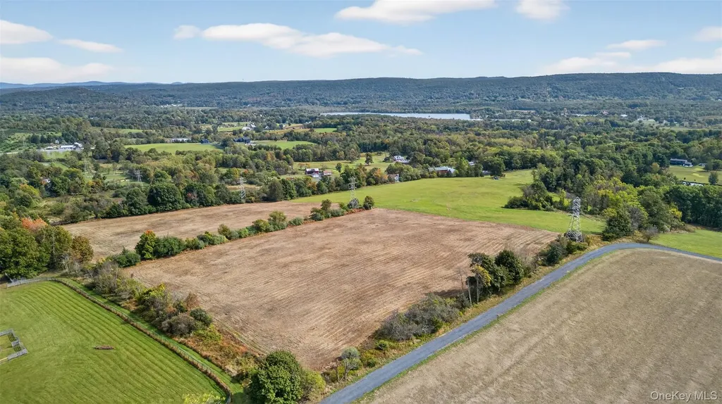 65 Four Corners Road Warwick NY 10990