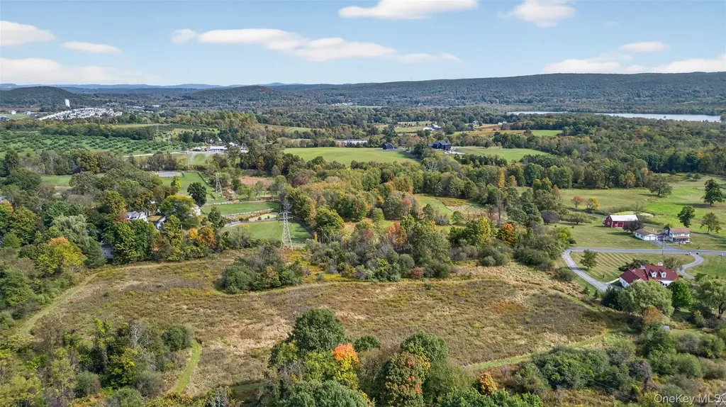 65 Four Corners Road Warwick NY 10990