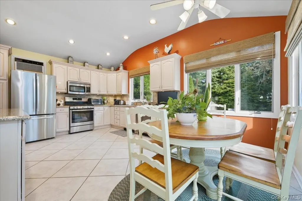 3405 Lufberry Avenue Wantagh NY 11793