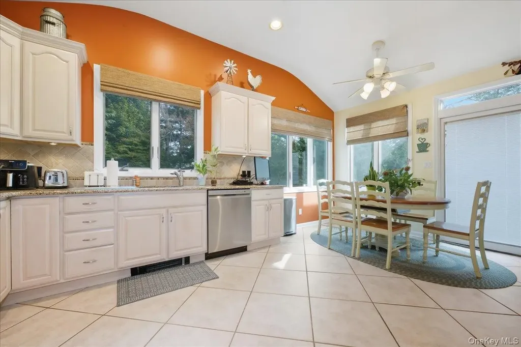 3405 Lufberry Avenue Wantagh NY 11793