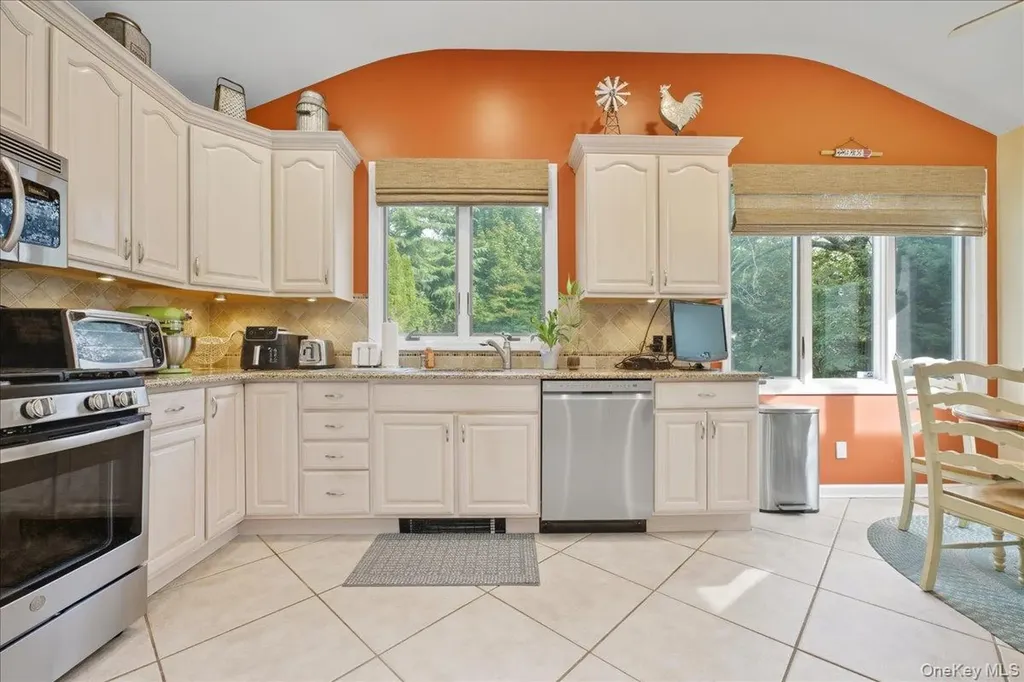 3405 Lufberry Avenue Wantagh NY 11793