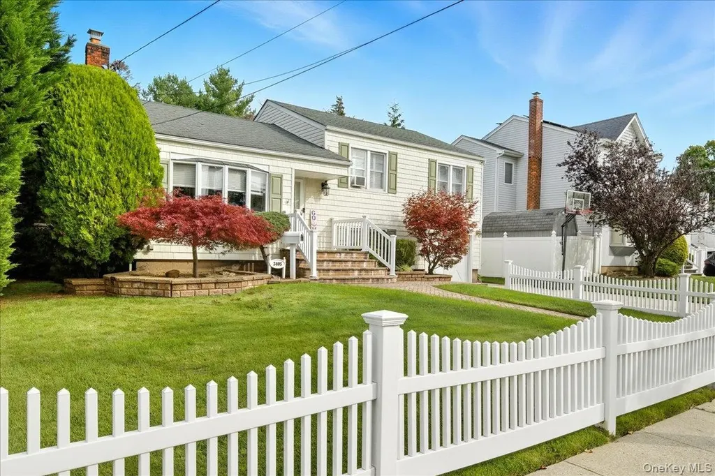 3405 Lufberry Avenue Wantagh NY 11793