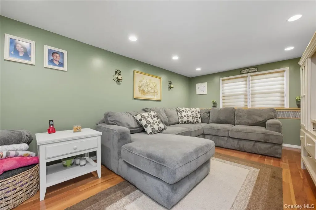 3405 Lufberry Avenue Wantagh NY 11793