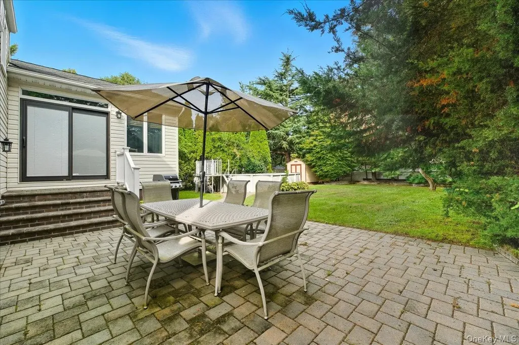 3405 Lufberry Avenue Wantagh NY 11793