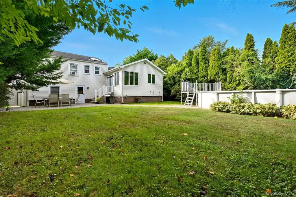 3405 Lufberry Avenue Wantagh NY 11793