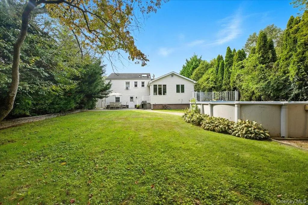 3405 Lufberry Avenue Wantagh NY 11793