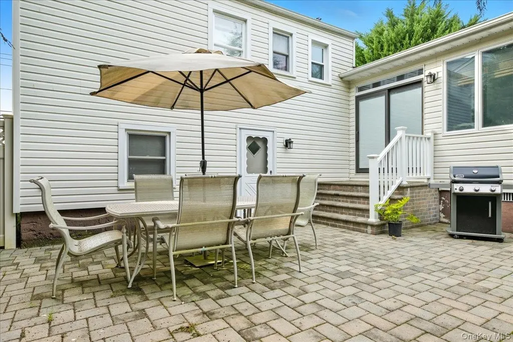 3405 Lufberry Avenue Wantagh NY 11793