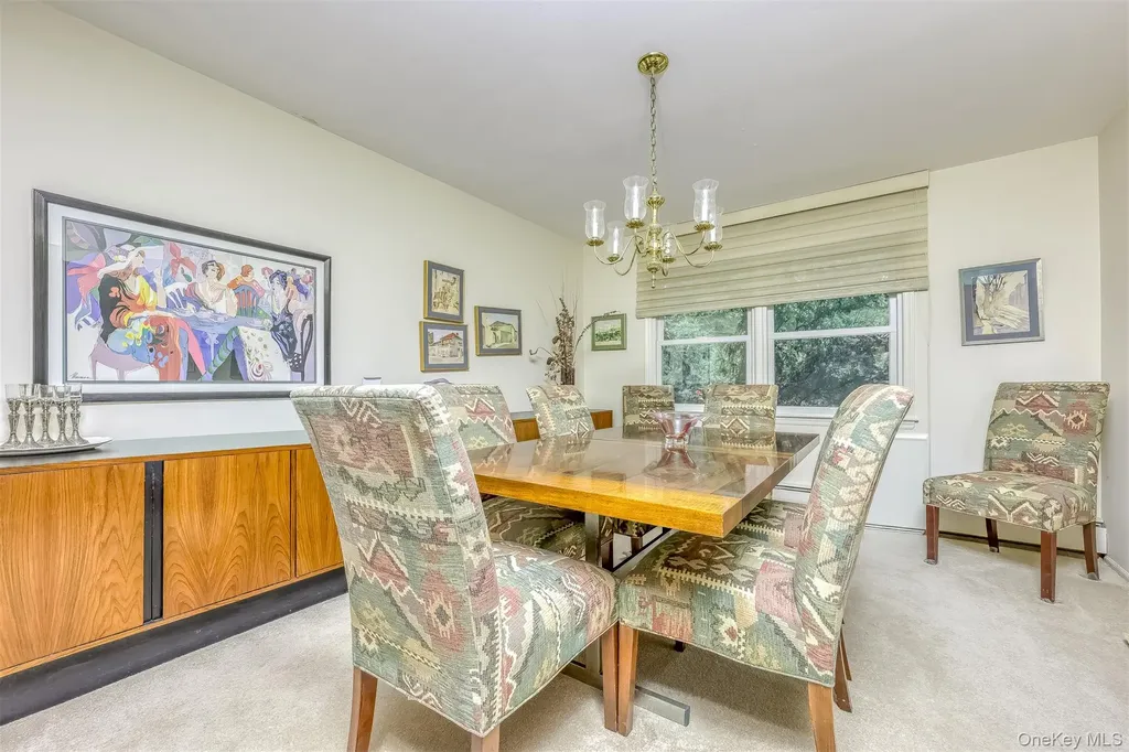 19 Mary Beth Drive Suffern NY 10901