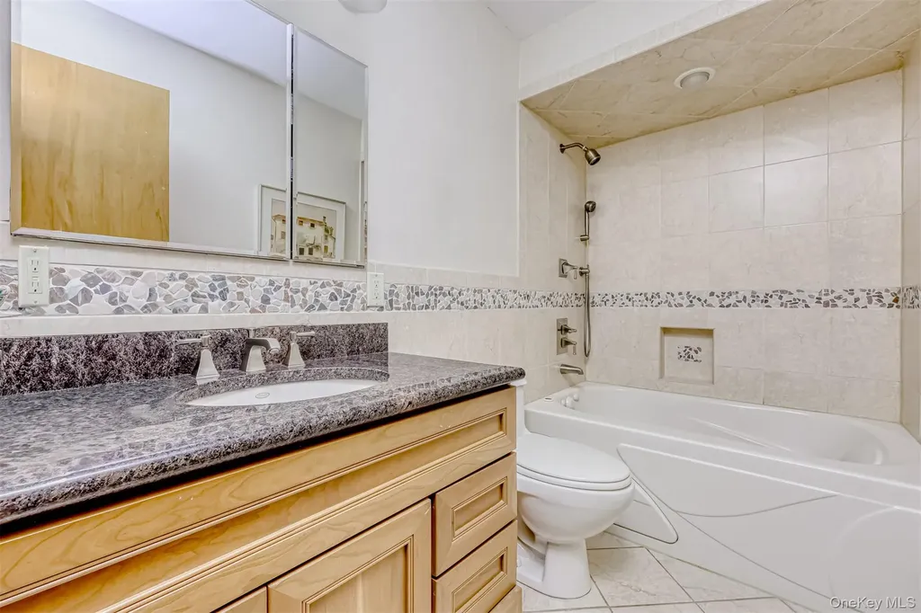 19 Mary Beth Drive Suffern NY 10901