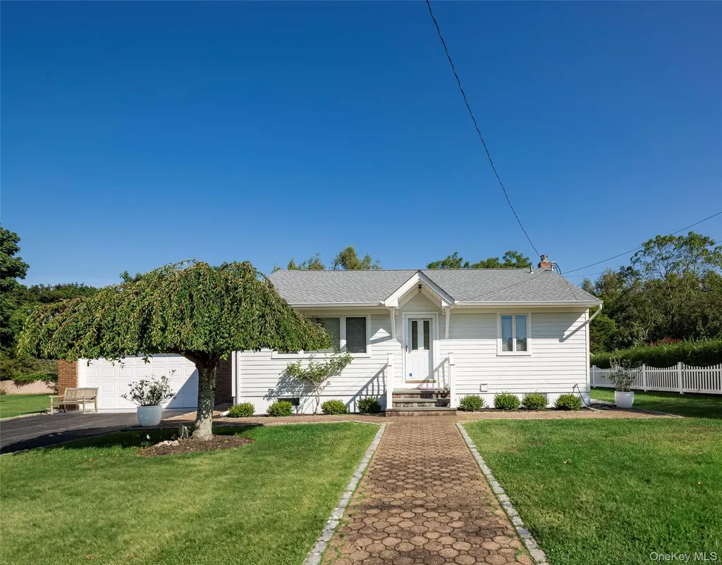 275 Maier Southold NY 11971