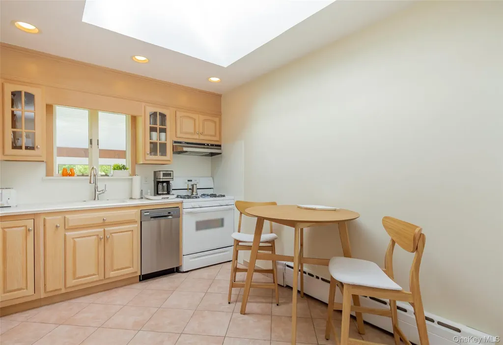 275 Maier Southold NY 11971