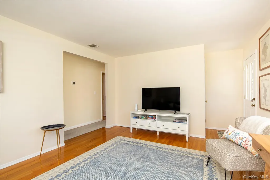 275 Maier Southold NY 11971