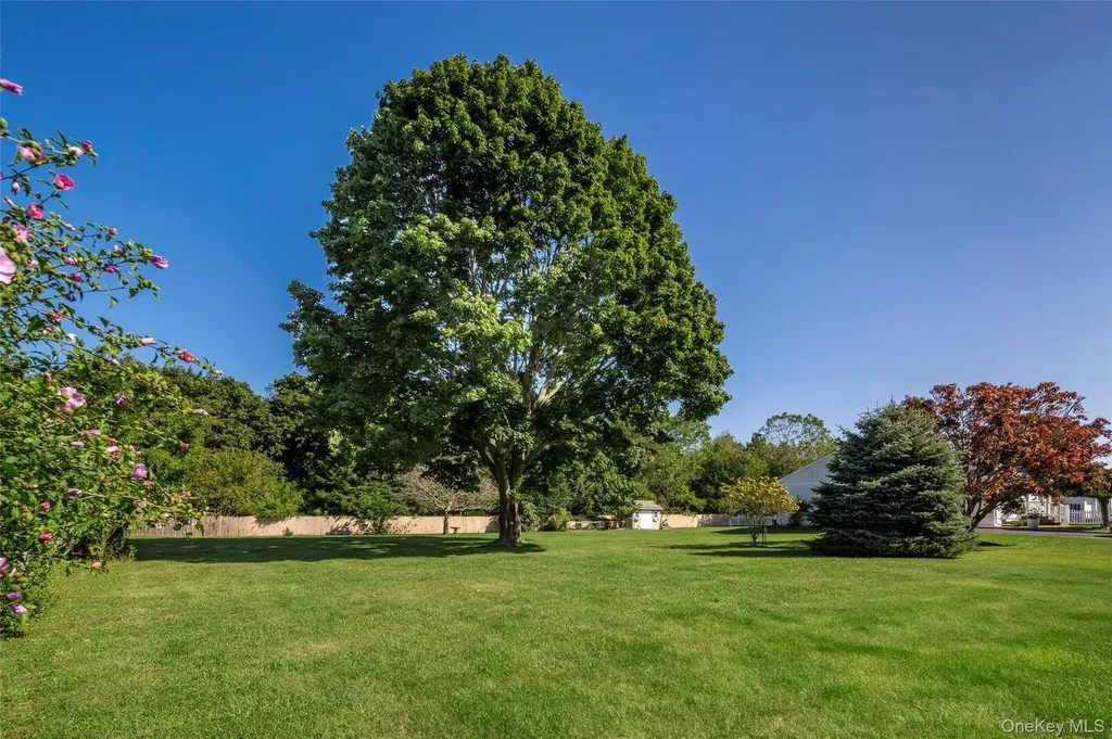 275 Maier Southold NY 11971