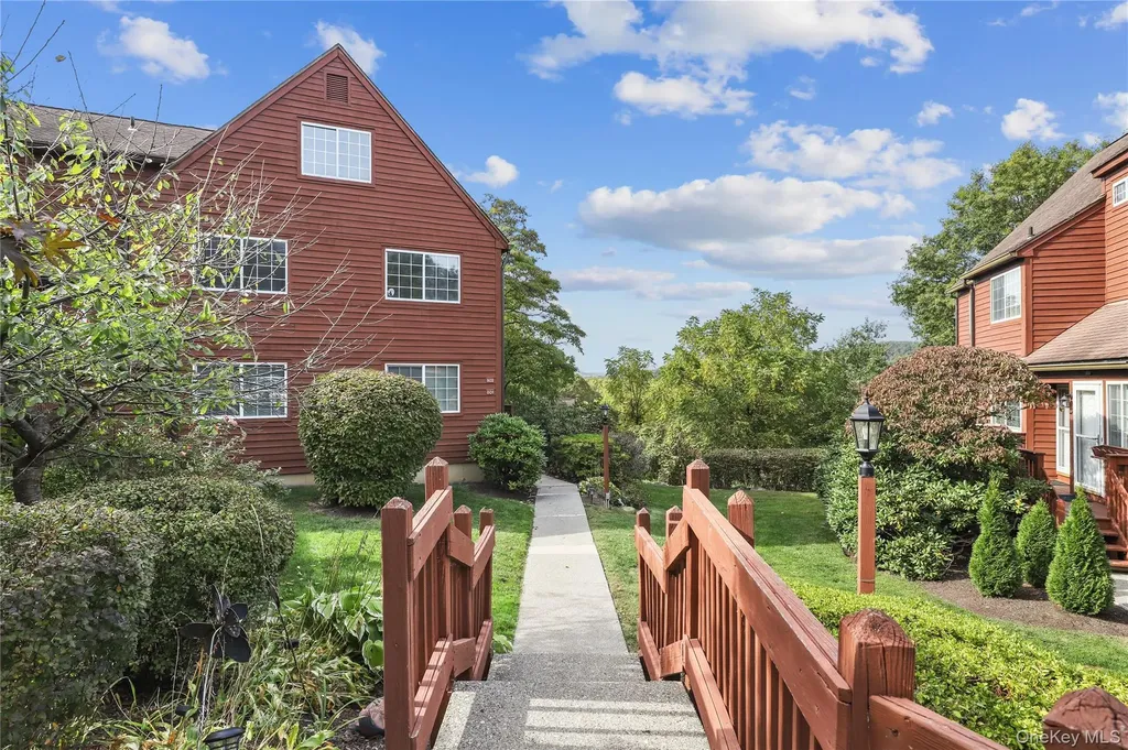 802 Orchard Hill Lane Brewster NY 10509