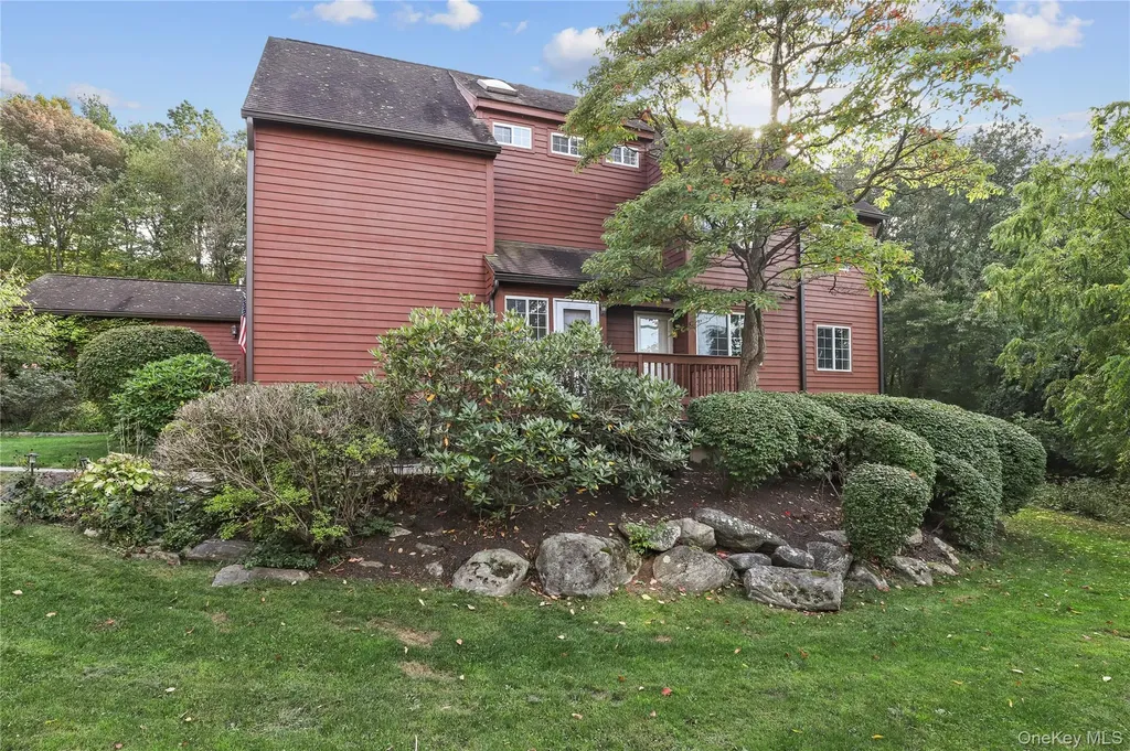 802 Orchard Hill Lane Brewster NY 10509