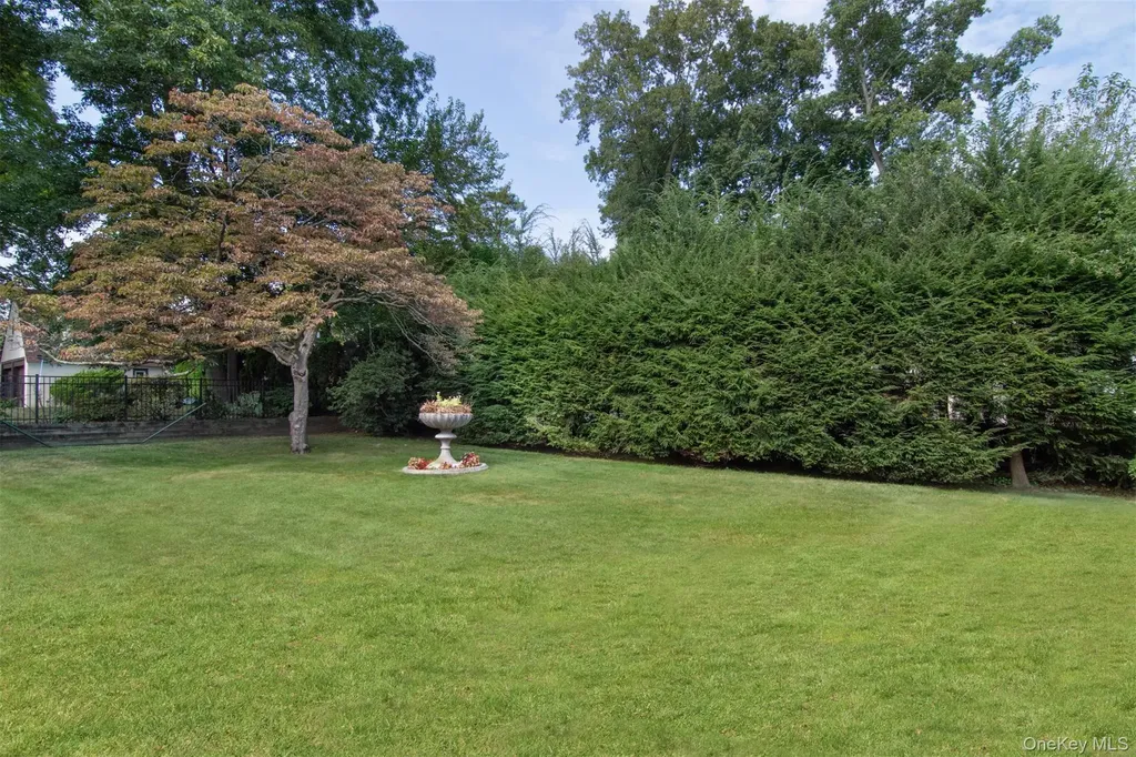 89 Park Drive Pelham NY 10803