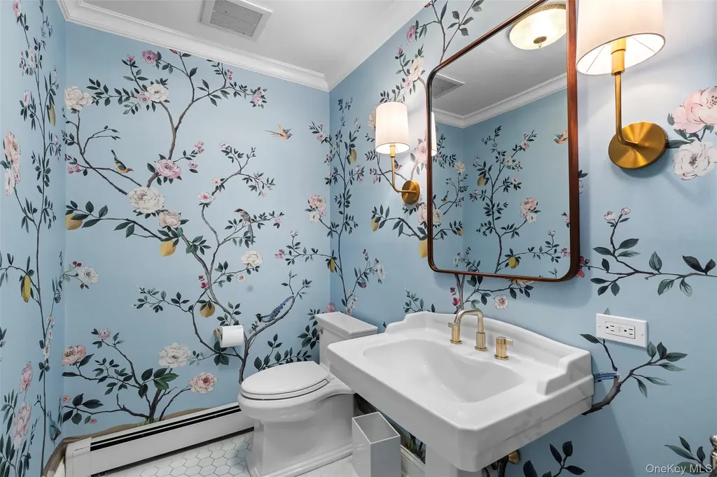3 Round Hill Place Chappaqua NY 10514