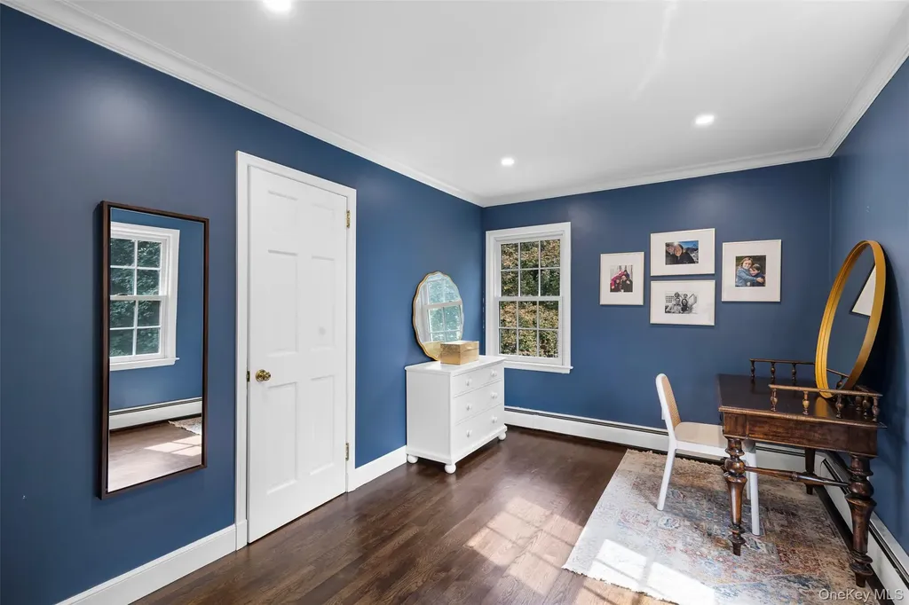 3 Round Hill Place Chappaqua NY 10514